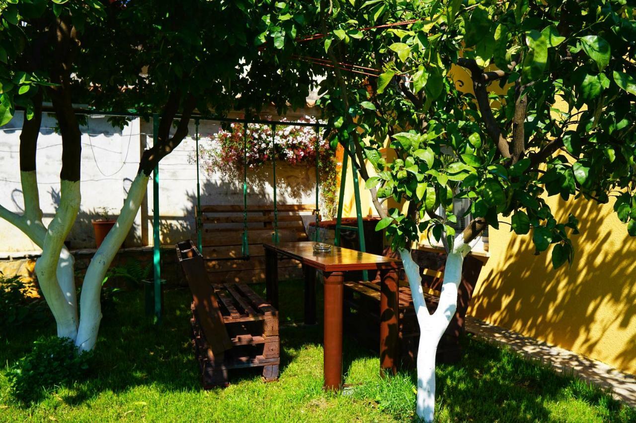 Apartment Apartman Cro Garden Zadar